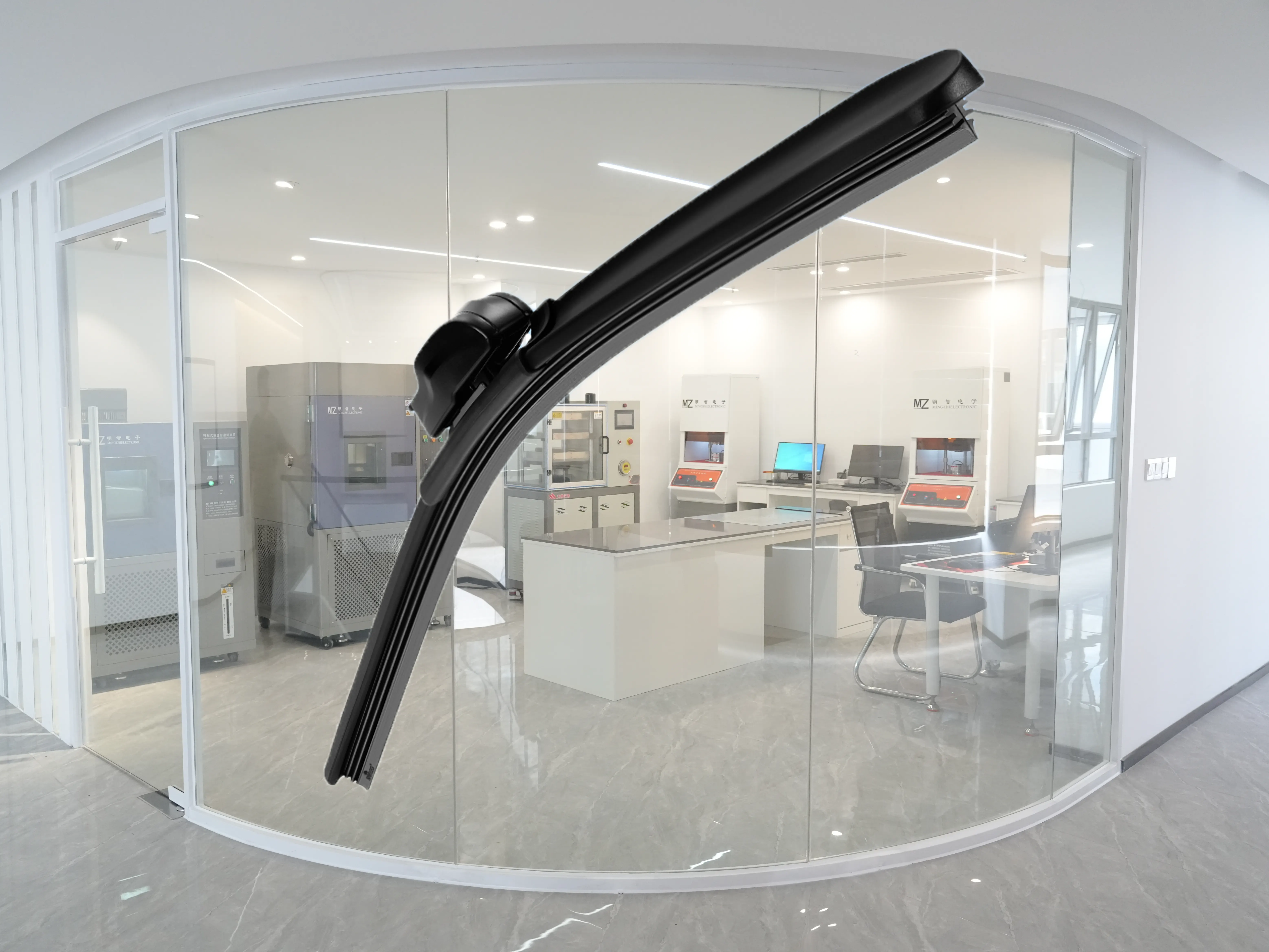 Jaké je tajemství stěračů skutečně do každého počasí vyráběných továrnou?